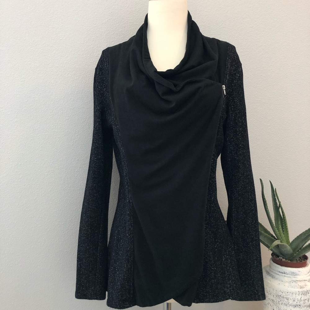 Lightweight zippered jacket